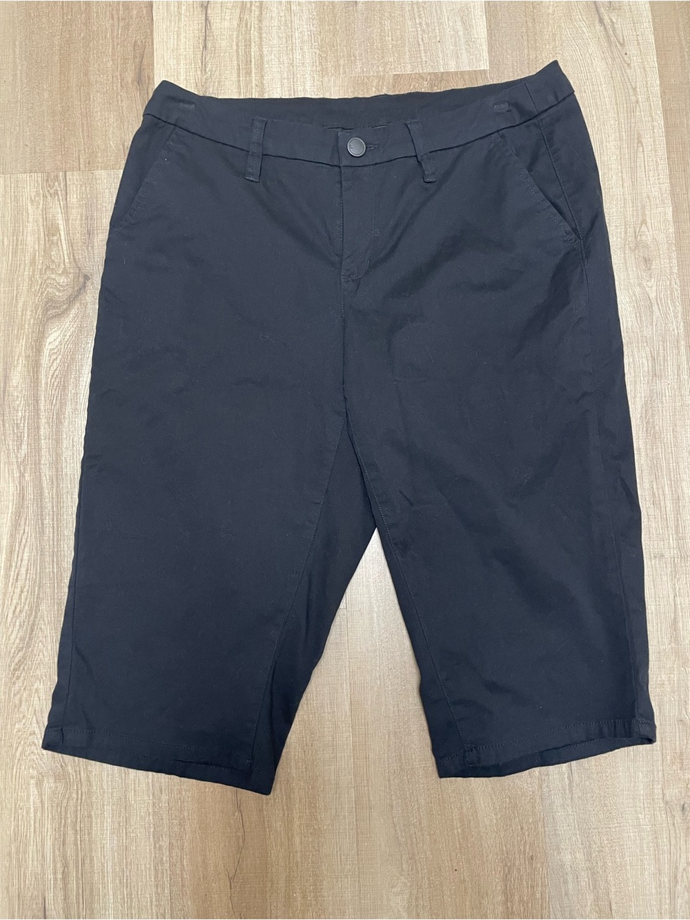 Women's Black Lane Bryant capri pants